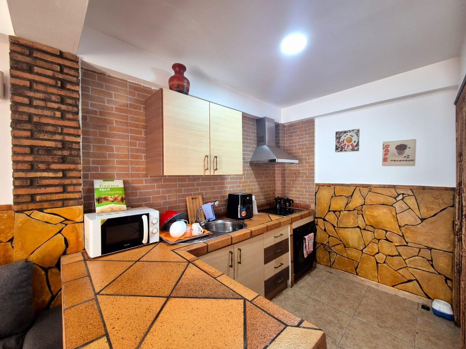 Cuina de Casa o xalet en venda en Algeciras