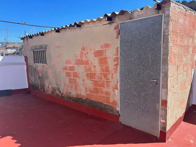 Außenansicht von Wohnung zum Verkauf in Corbera mit Abstellraum, Möbliert und Waschmaschine