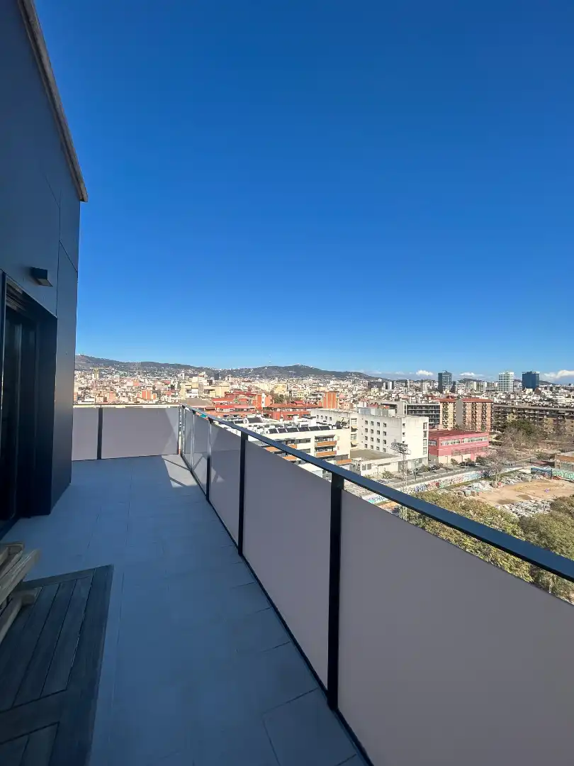 Terrasse von Dachboden zum Verkauf in Barcelona mit Klimaanlage, Heizung und Parkett