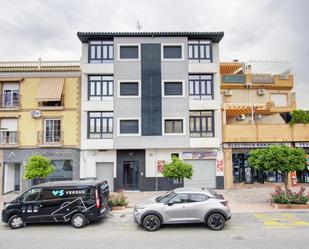 Vista exterior de Apartament en venda en Armilla amb Parquet