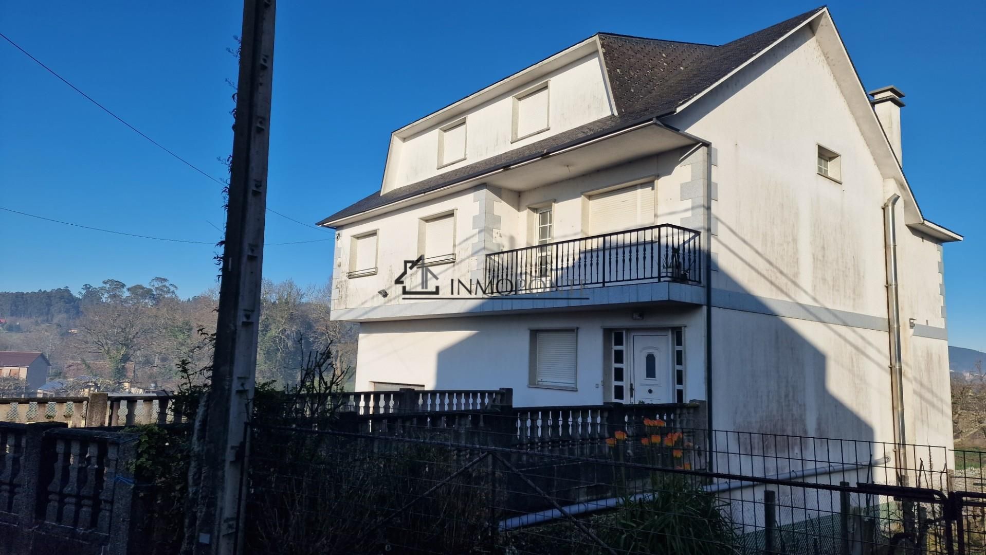 Exterior view of House or chalet for sale in Pontevedra Capital   with Private garden