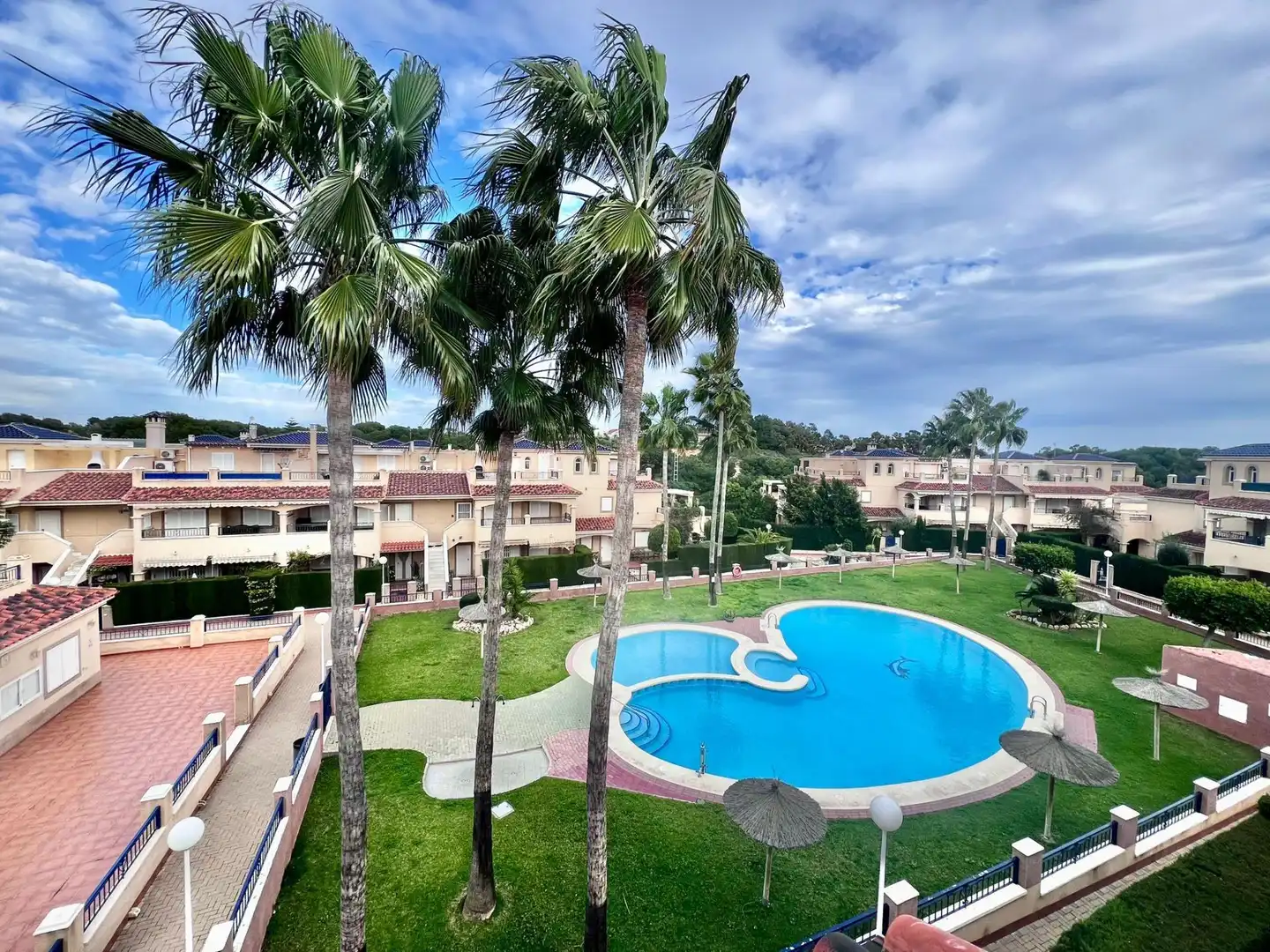 Bungalow amb piscina en venda a Calle del rio nervion, imagen 27