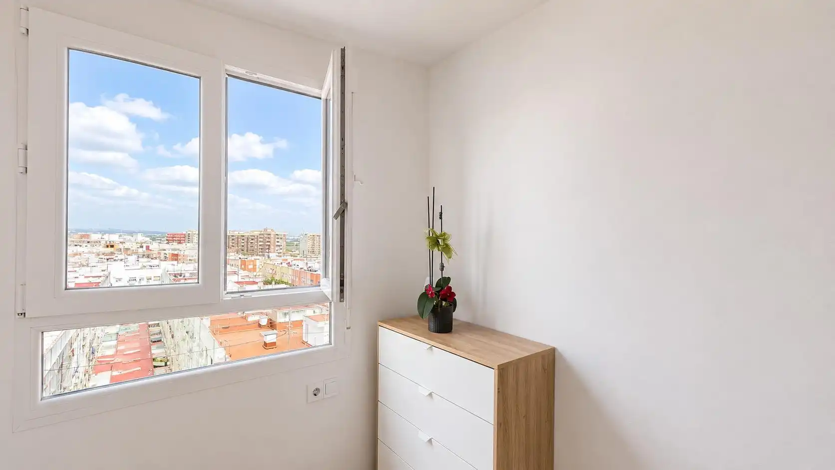 Dormitori de Pis en venda en Valencia amb Aire condicionat, Terrassa i Balcó