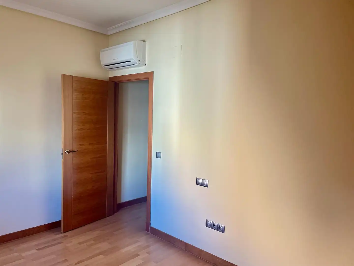 Dormitori de Pis en venda en Ciudad Real amb Aire condicionat, Calefacció i Parquet