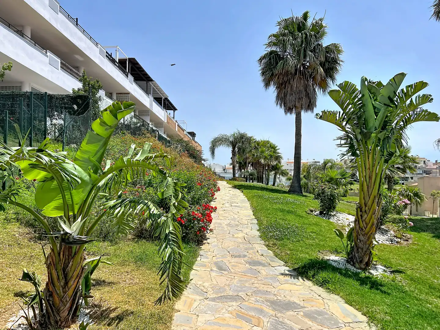 Ático en venta en Casares con Aire acondicionado, Terraza y Piscina