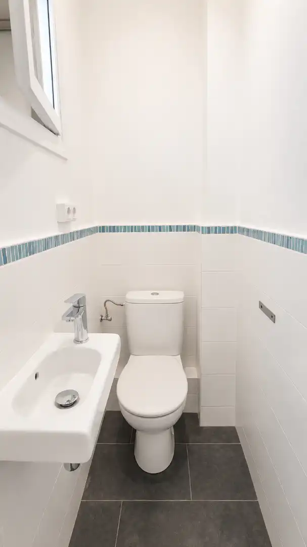 Bany de Pis en venda en Barcelona amb Aire condicionat, Calefacció i Forn
