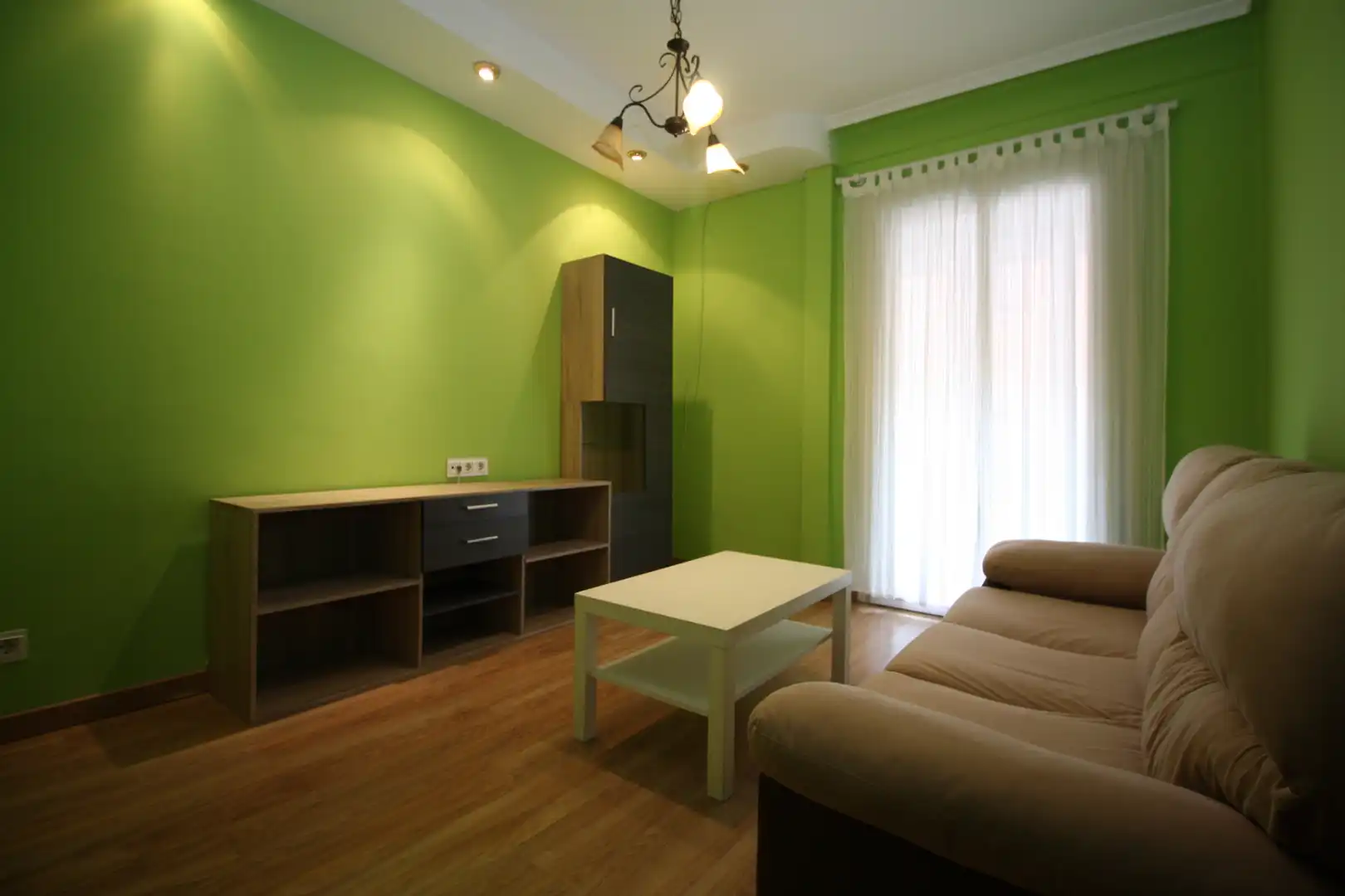 Living room of Flat for rent in Valladolid Capital  with Heating, Terrace and Furnished