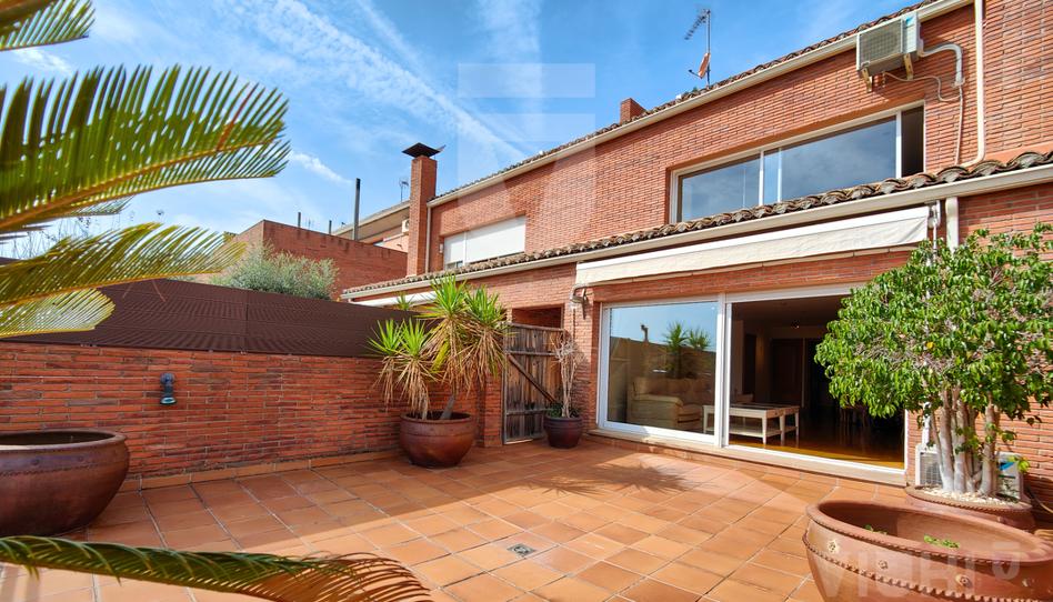 Foto 1 de Casa adosada en venda a Carrer de Les Aigües, Tiana, Barcelona