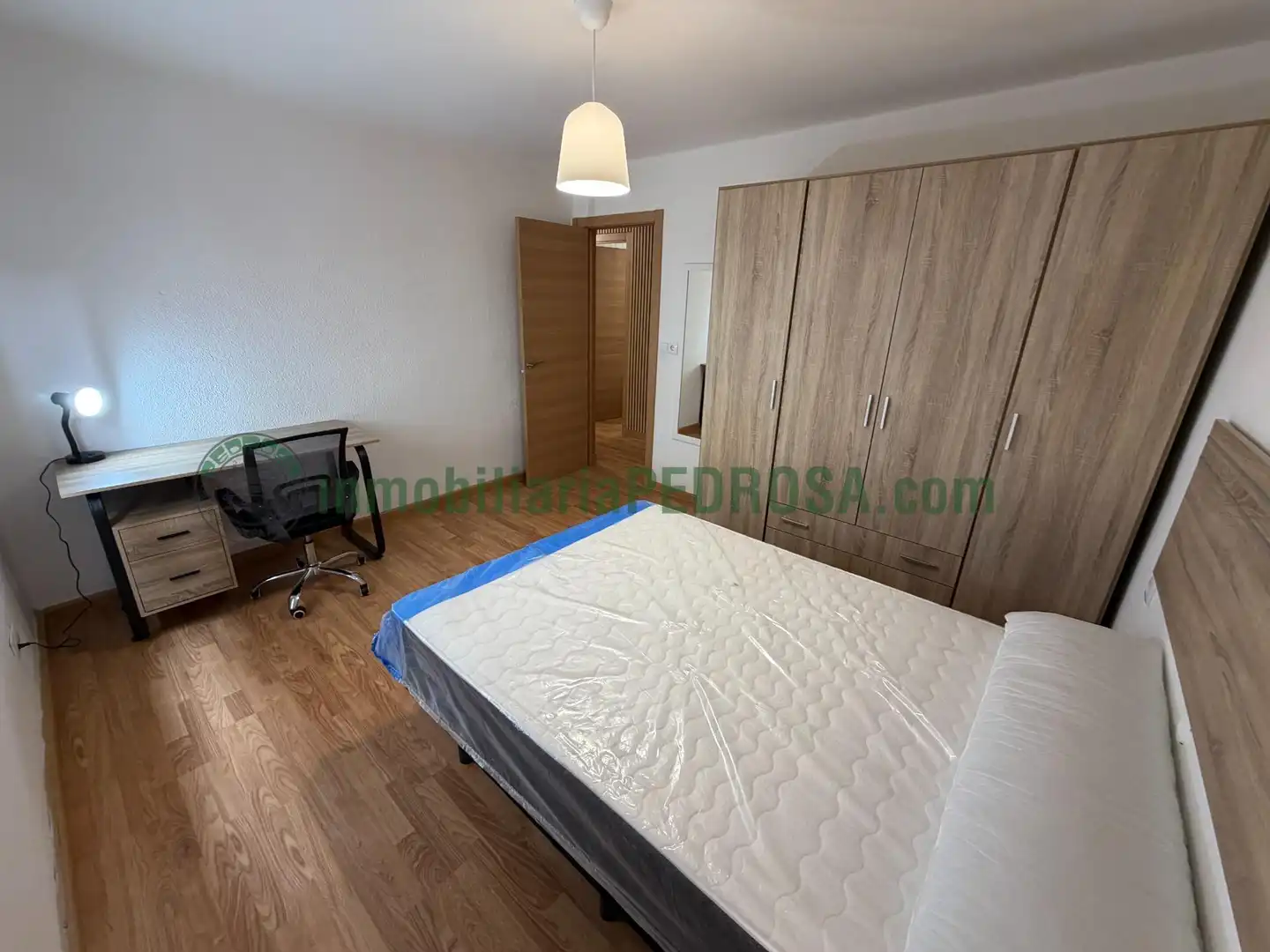Schlafzimmer von Wohnung zur Miete in Pontevedra Capital 