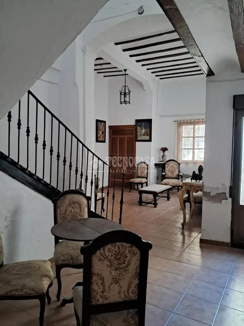 Casa amb terrassa en venda a Baeza, imagen 3