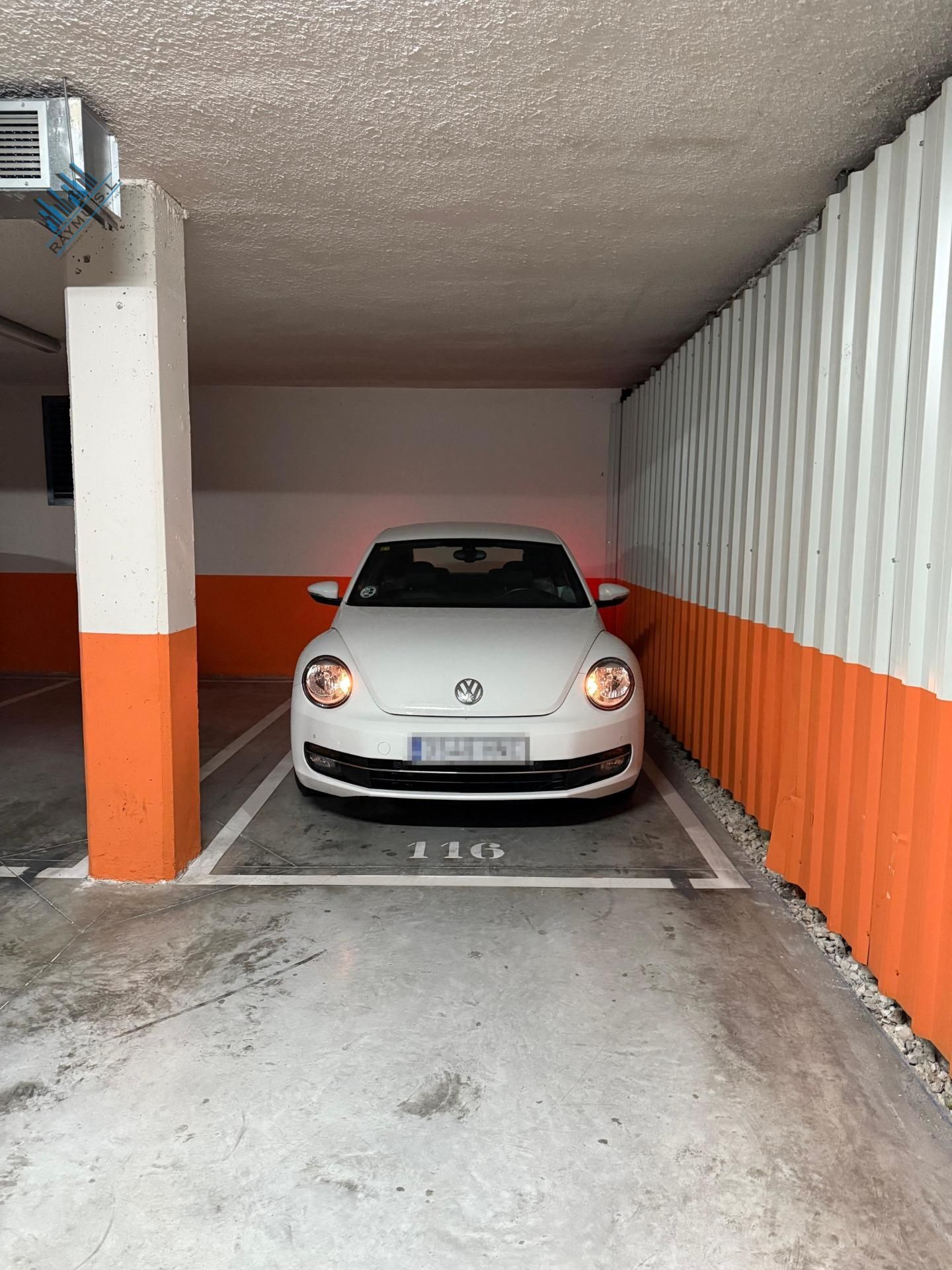 Garage for sale in Soto del Henares