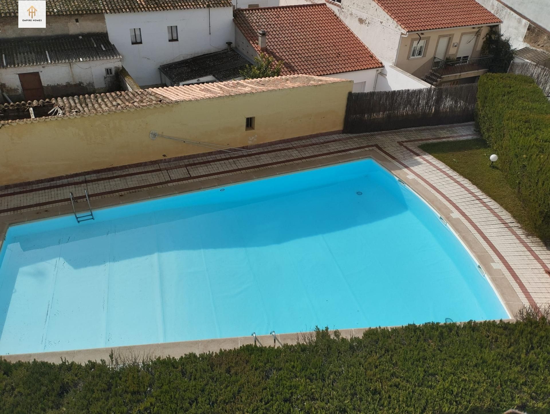 Piscina de Pis en venda en Malpartida de Cáceres amb Calefacció, Traster i Balcó
