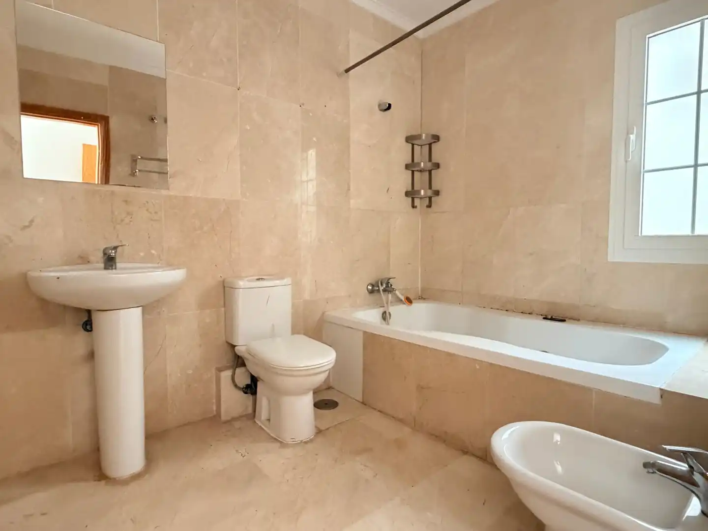 Baño de Casa adosada en venta en Mijas con Jardín privado, Terraza y Trastero