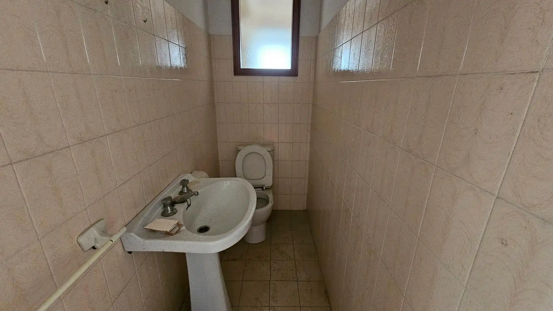 Bathroom of Buildings for sale in Cee