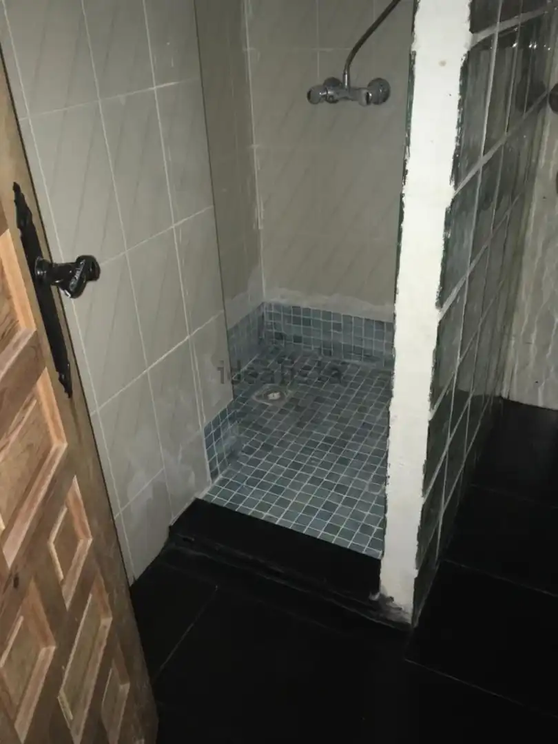 Bany de Casa o xalet en venda en Polaciones