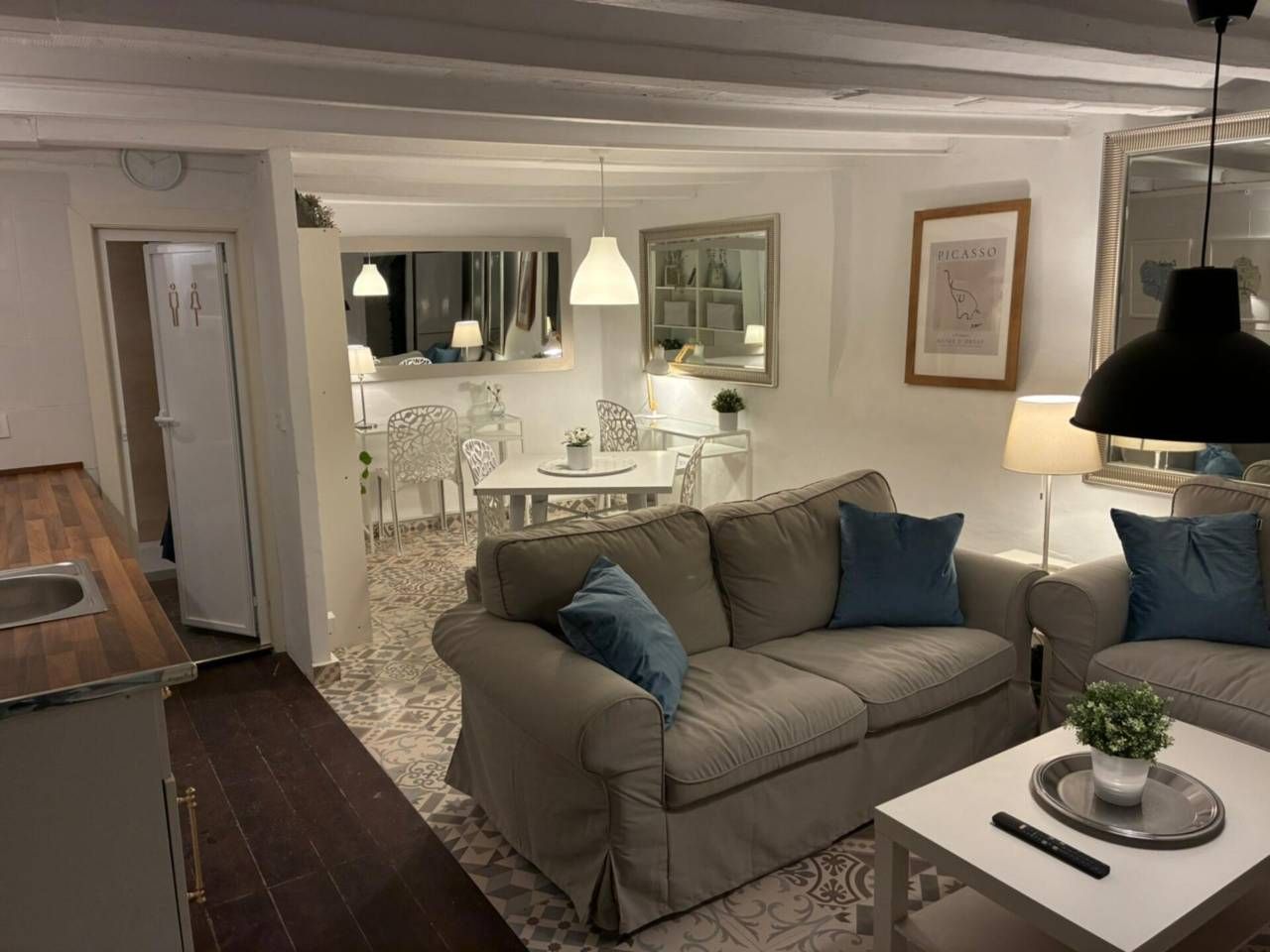 Sala d'estar de Local en venda en  Barcelona Capital