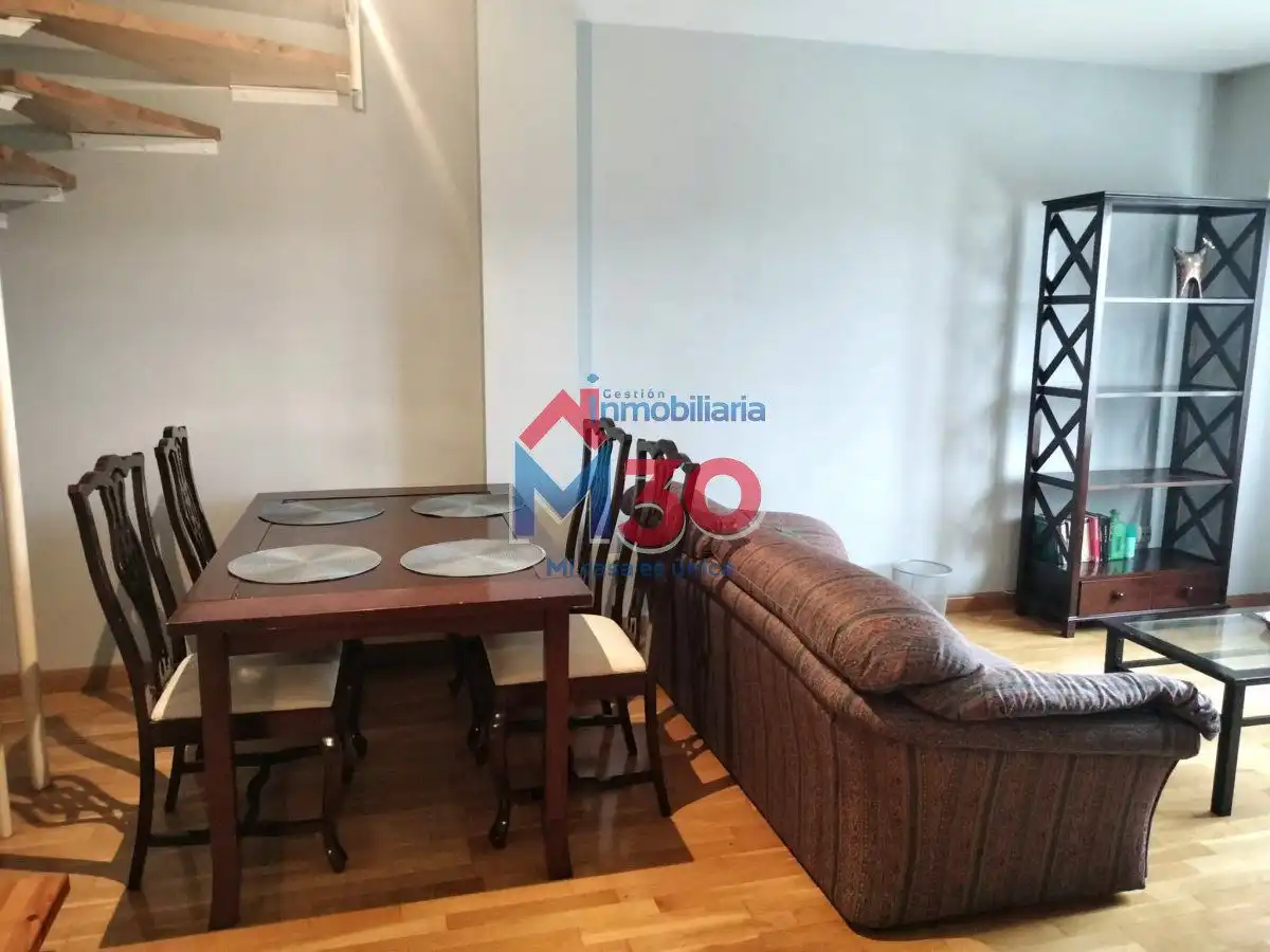 Sala de estar de Apartamento en venta en Crucero - Aquende