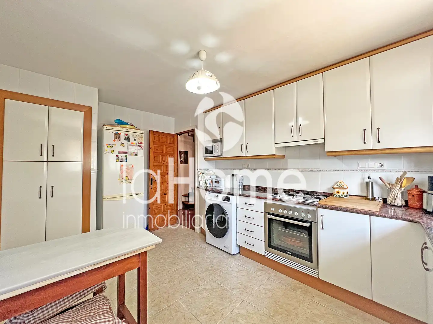 Cuina de Casa o xalet en venda en Paterna amb Aire condicionat, Jardí privat i Terrassa