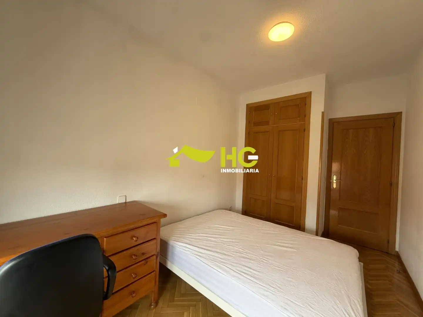 Bedroom of Flat for rent in Villaviciosa de Odón  with Heating, Parquet flooring and Furnished