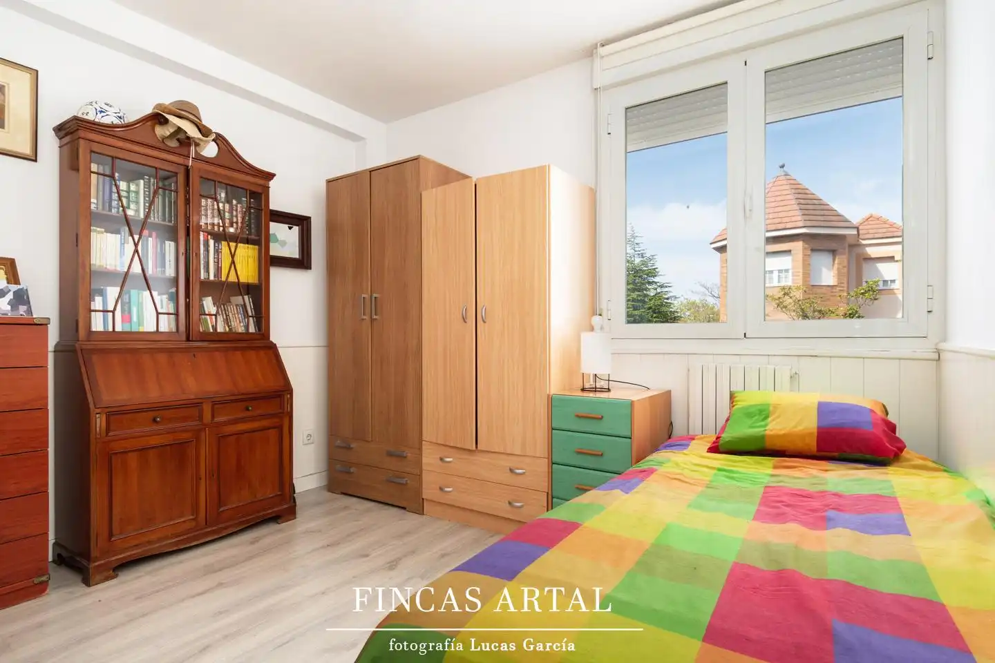 Bedroom of Houses for sale in Zaragoza  with Air Conditioner, Heating and Private garden