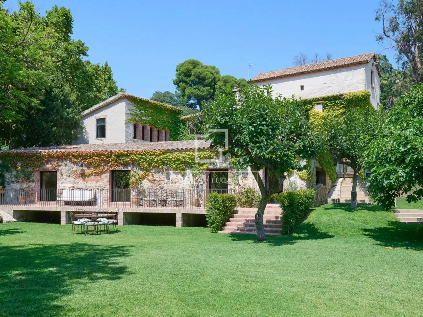 Jardí de Casa o xalet en venda en Alella amb Aire condicionat, Calefacció i Jardí privat
