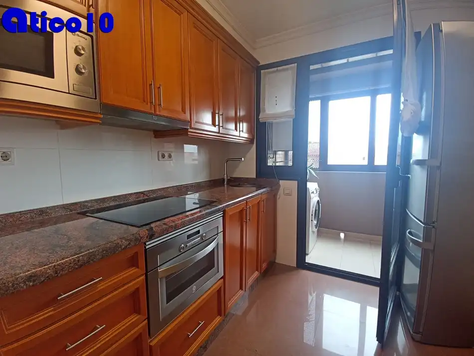 Flat for sale in Calle Doctor Antonio Bascarán Asúnsolo, Cerdeño - El Palais - Mercadín