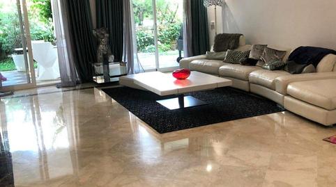 Foto 3 de Piso de alquiler en Torrecilla - La Cañada, Marbella