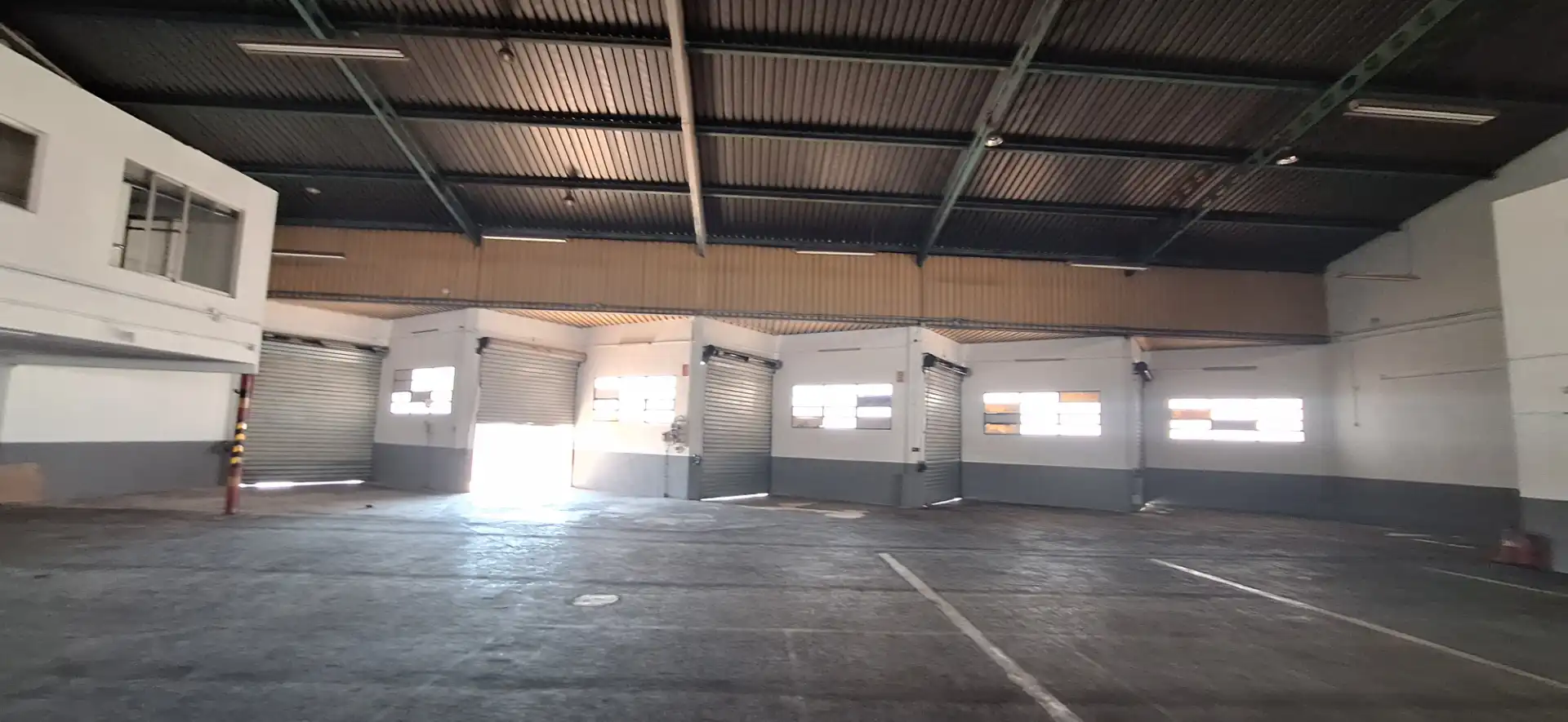 Industrial buildings for rent in Xirivella