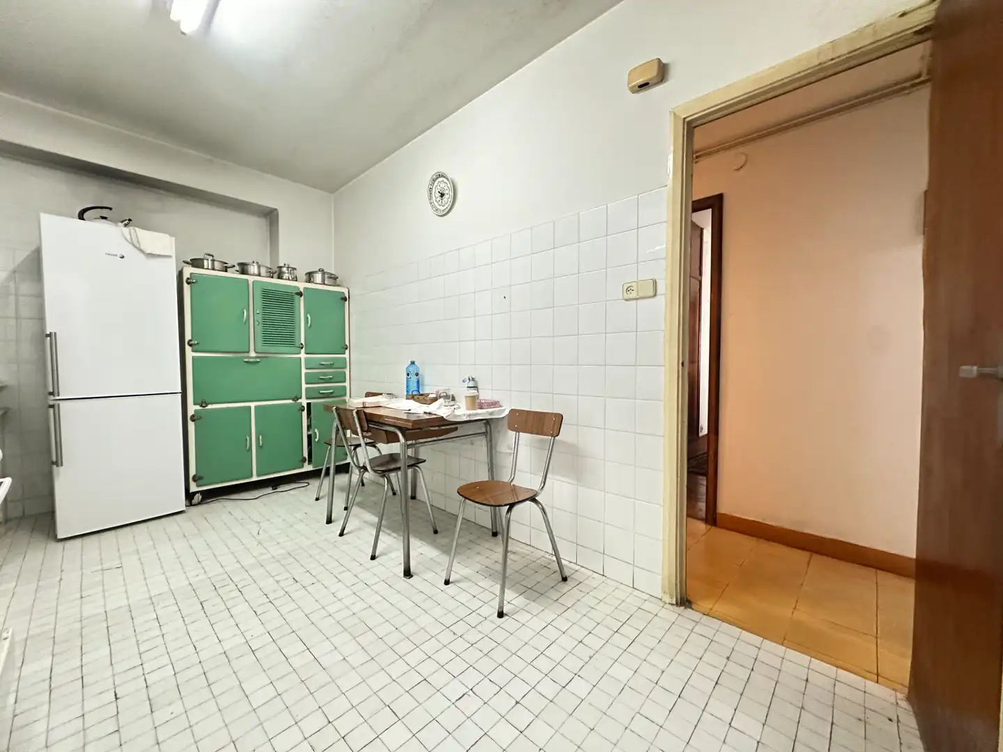 Cocina de Piso en venta en Santiago de Compostela  con Calefacción y Trastero