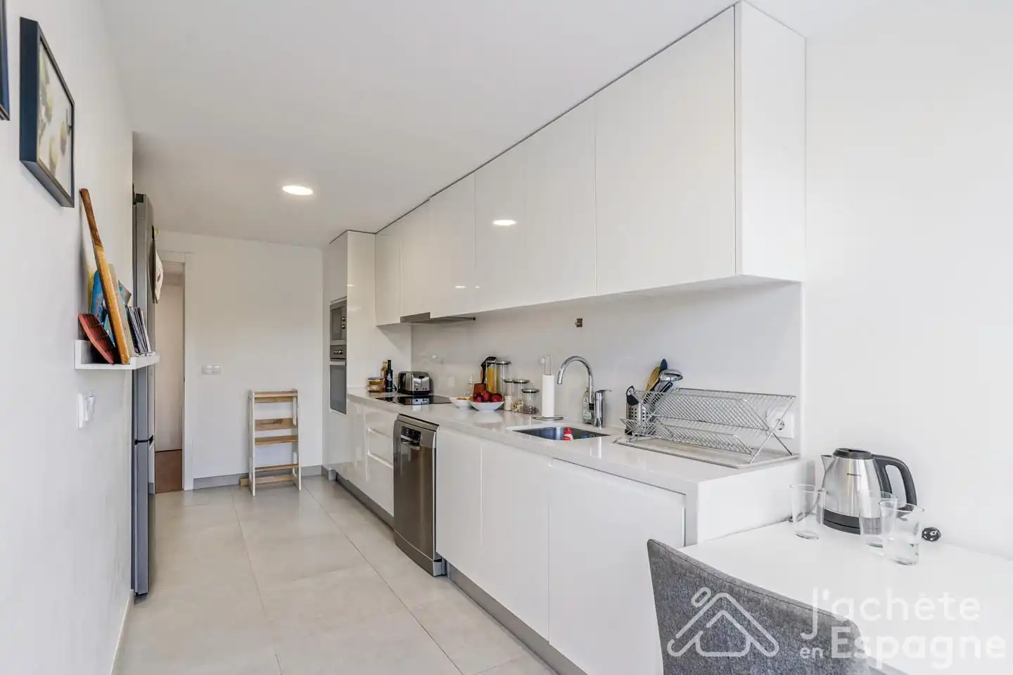 Kitchen of Flat for sale in Rocafort  with Air Conditioner and Terrace