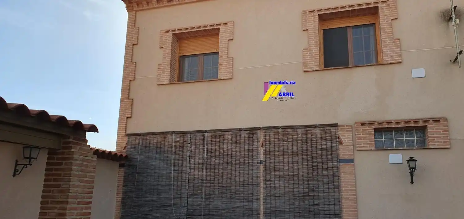 Houses for sale in Aldeaquemada