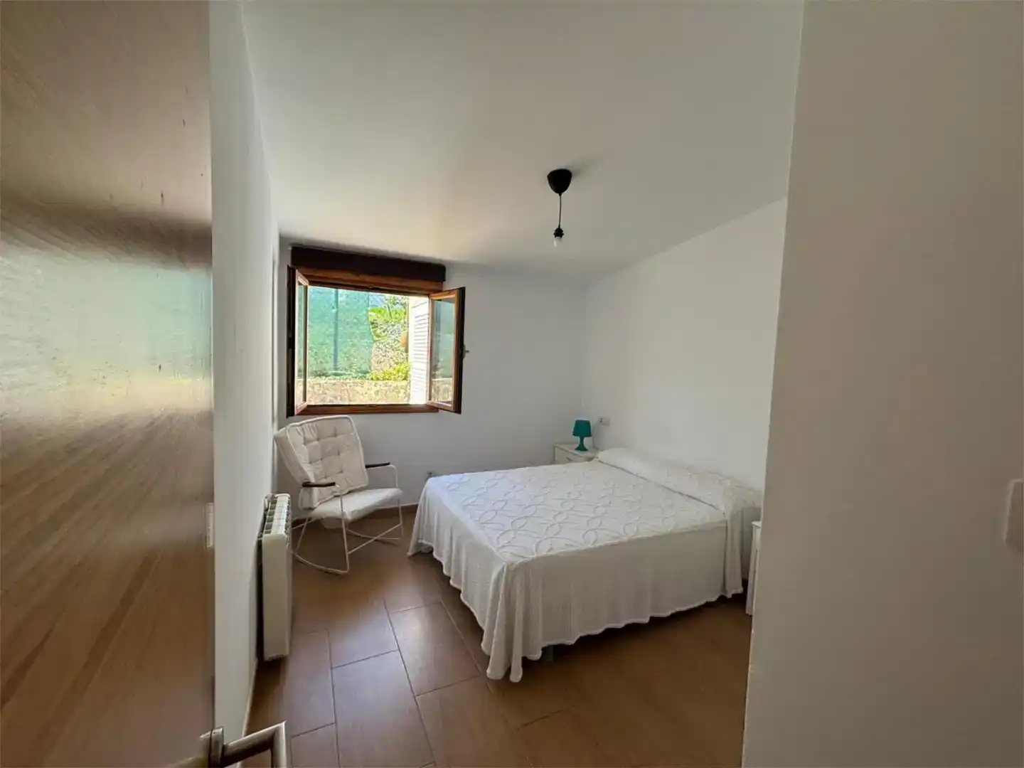Dormitori de Casa adosada en venda en Guitiriz amb Jardí privat, Moblat i Forn