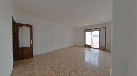 Foto 3 de Pis en venda a C/ Escultor Navarro Santafé , Las Cruces, Villena