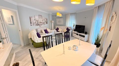 Foto 2 de Piso de alquiler en Olletas - Sierra Blanquilla, Málaga Capital