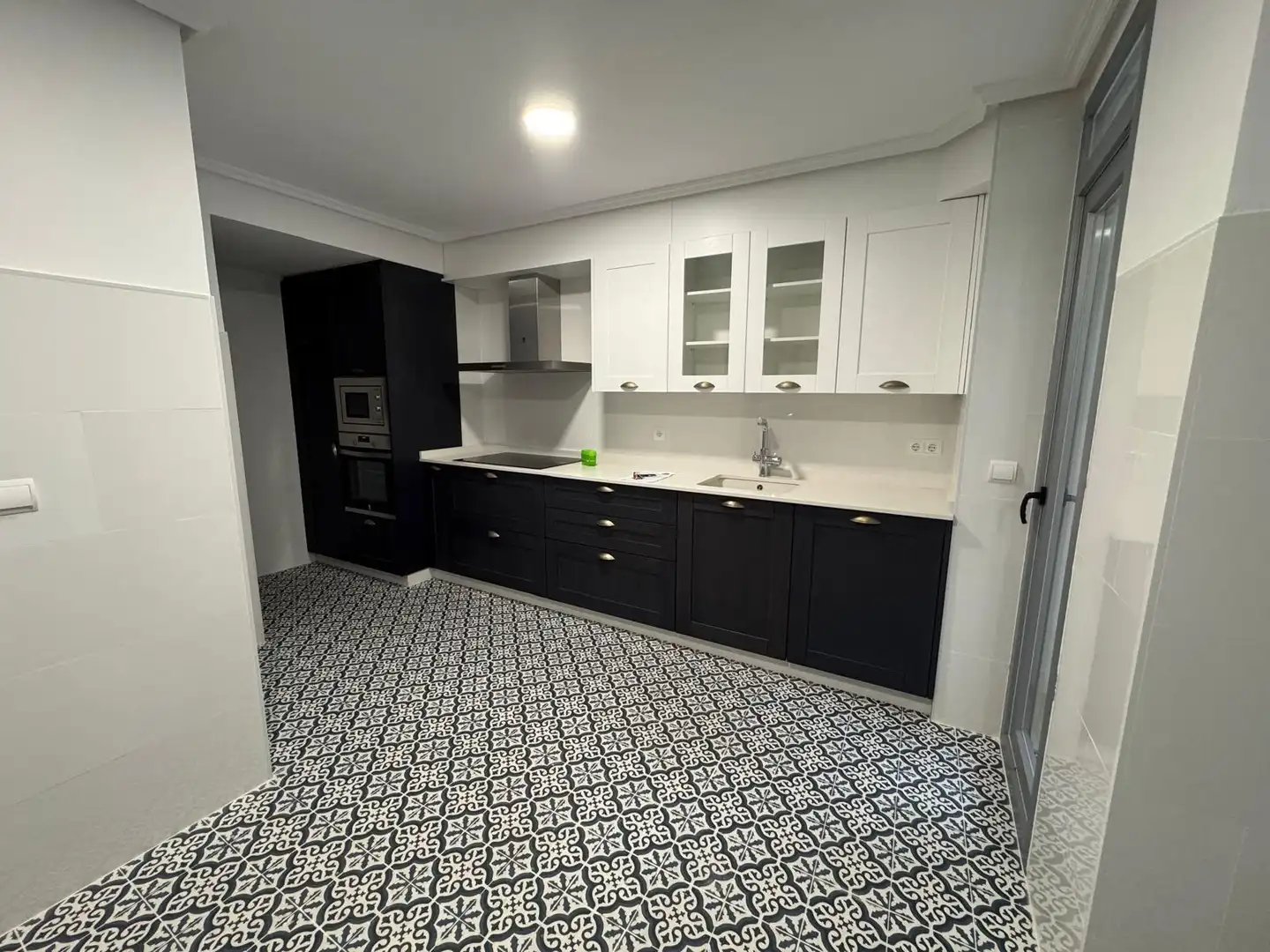 Piso en venta en MONASTERIO CARR, 3, Zona Alta