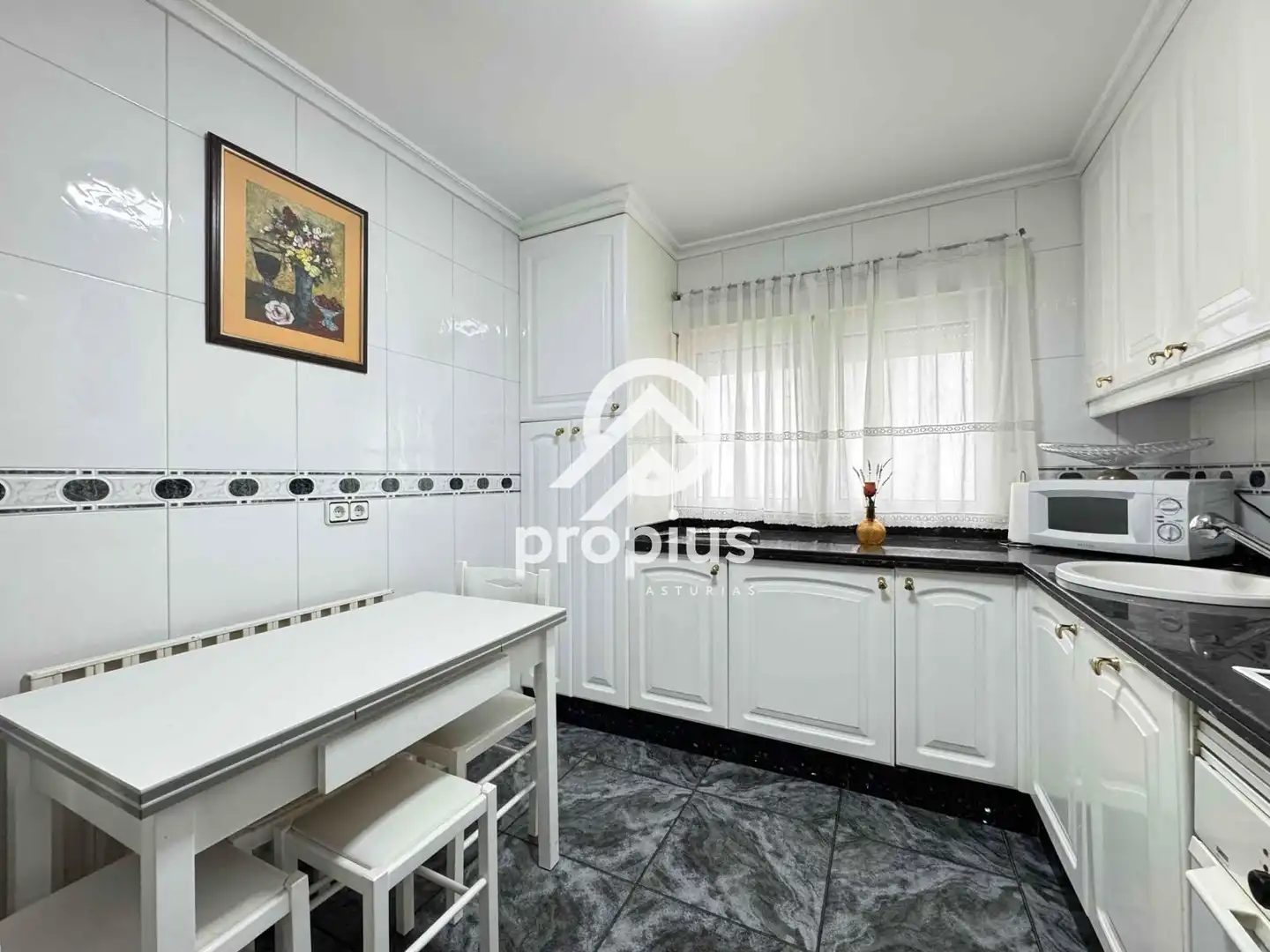 Piso en venta en Pedro Antonio Menendez, Parque San Francisco - Uría
