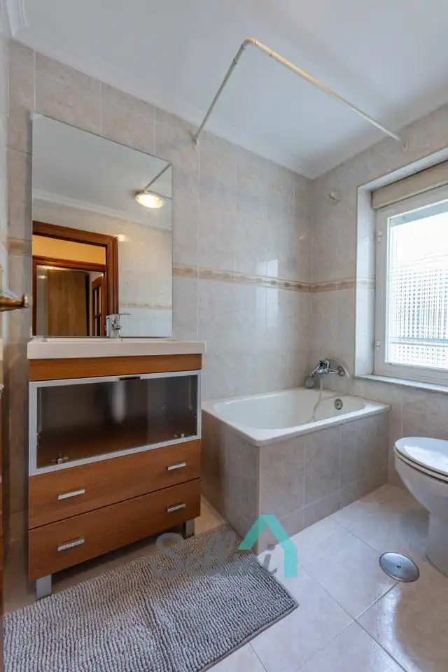 Flat for rent in De Gloria Fuertes, Masip