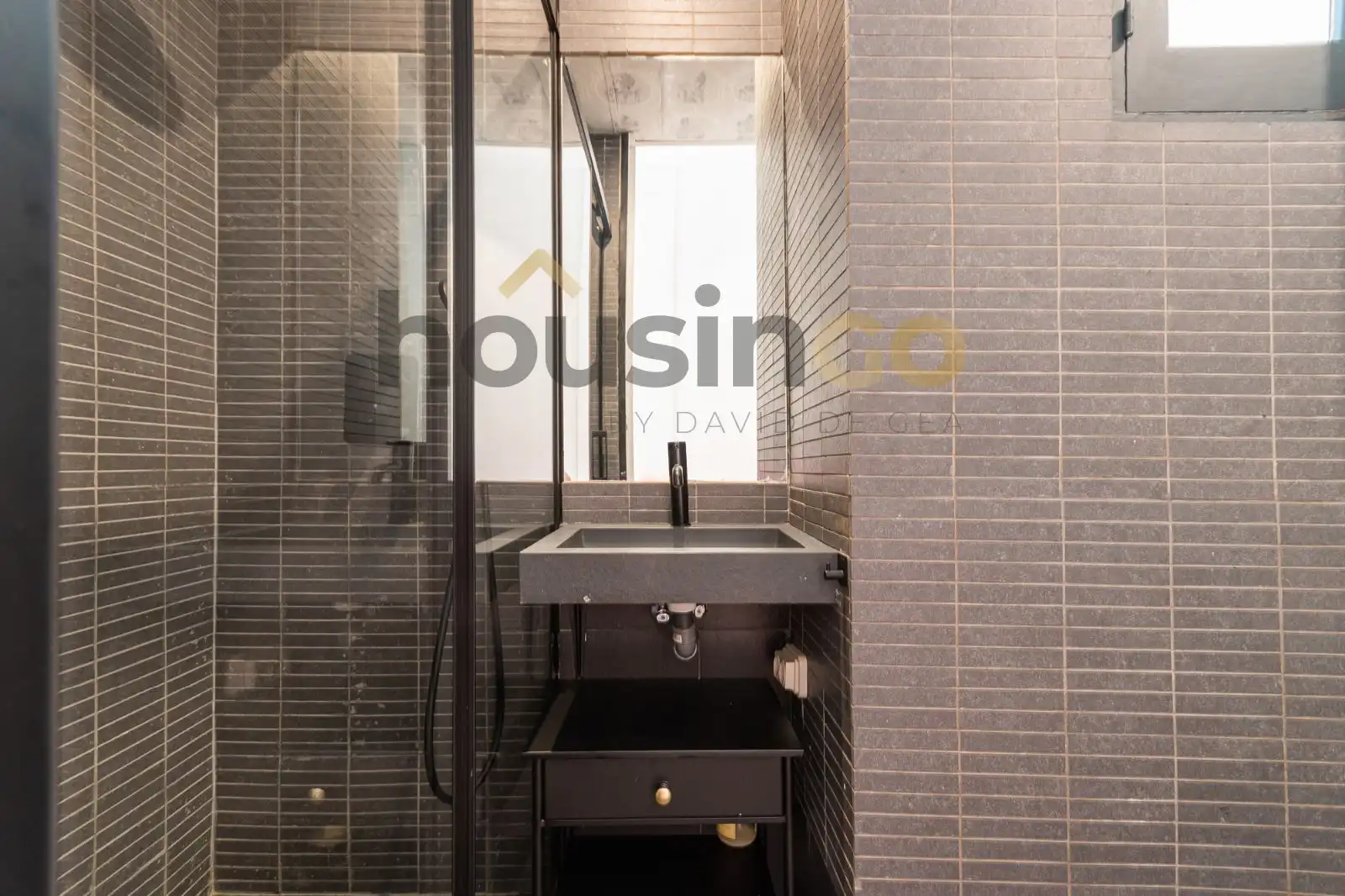 Badezimmer von Wohnung zur Miete in Madrid mit Klimaanlage, Heizung und Terrasse