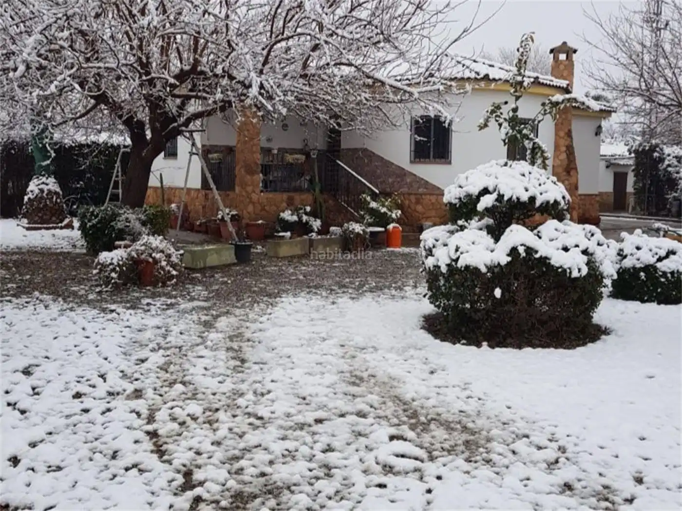 Casa con giardino in vendita a Calle Villa Faugena 3