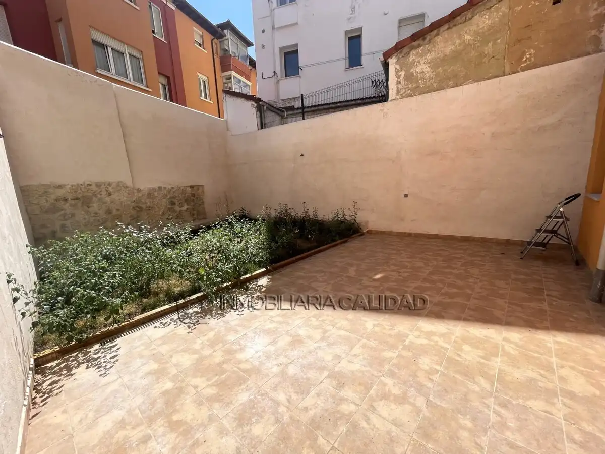 Garden of Flat for rent in Burgos  with Heating and Furnished