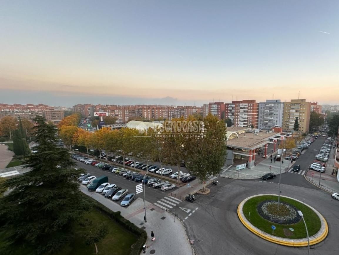 Vista exterior de Piso en venta en Fuenlabrada con Terraza