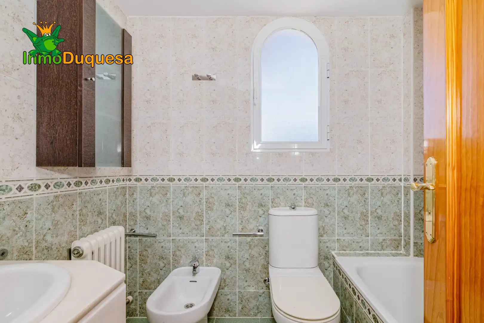 Baño de Casa adosada en venta en Gójar con Calefacción y Terraza