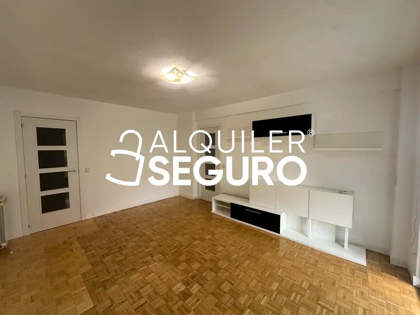 Schlafzimmer von Wohnung zur Miete in Madrid mit Heizung und Terrasse