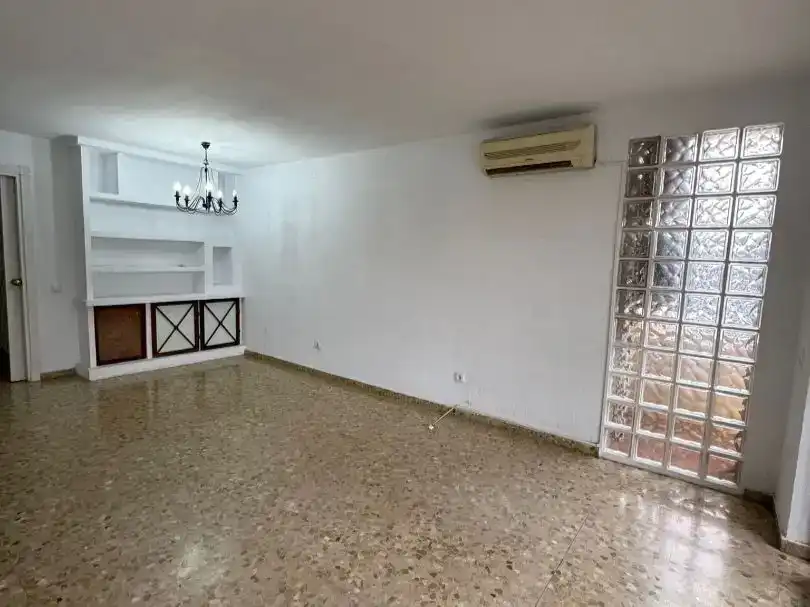 Sala de estar de Piso en venta en Santa Eufemia