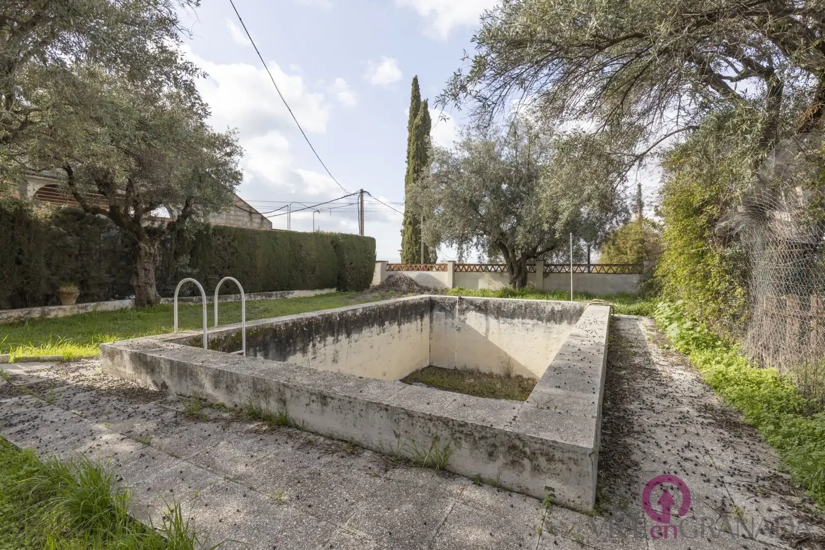 Haus oder Chalet zum Verkauf in Cájar mit Schwimmbad