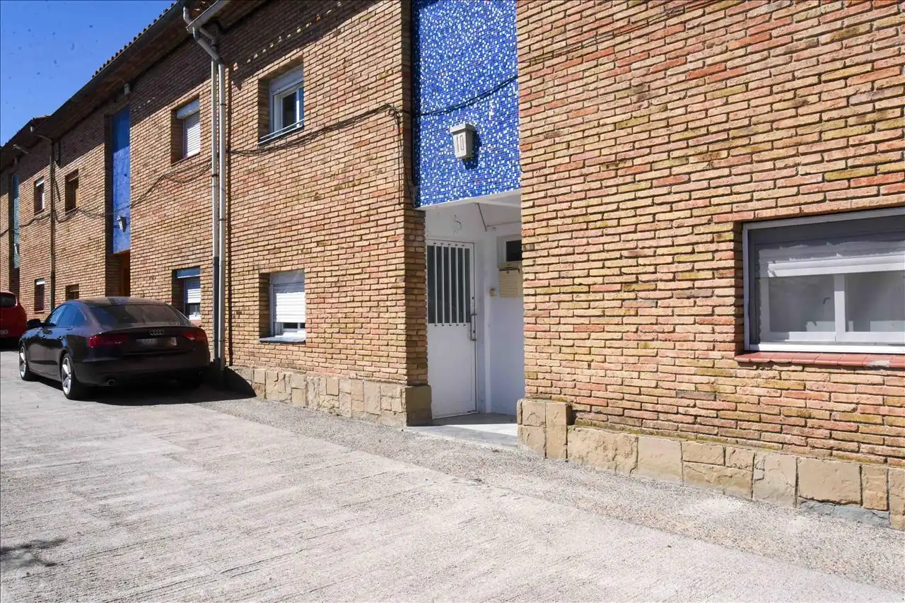 Vista exterior de Casa adosada en venda en Les Masies de Voltregà
