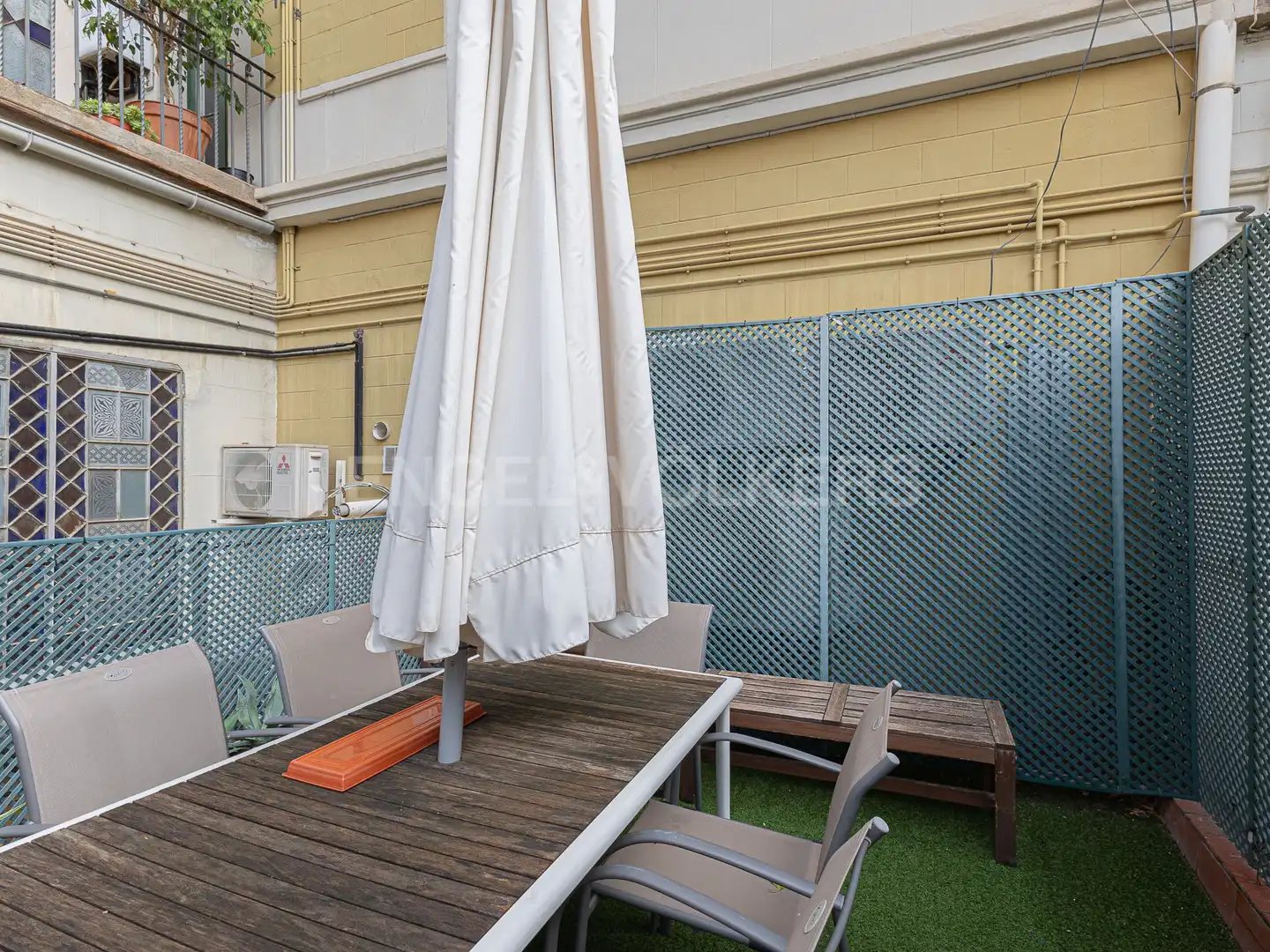 Terraza de Finca rústica en venta en Barcelona con Calefacción