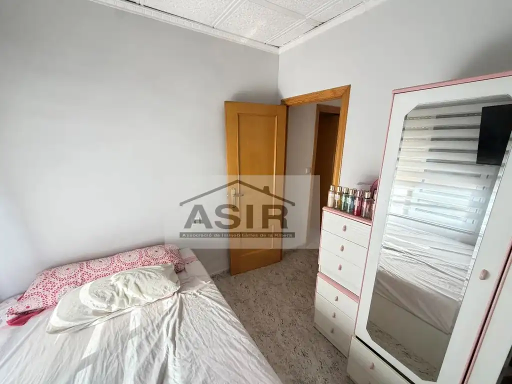 Dormitori de Casa o xalet de lloguer en Alzira amb Aire condicionat i Terrassa