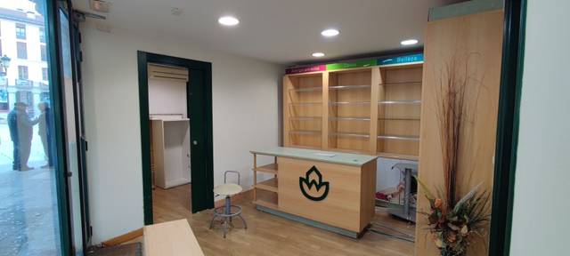 Local comercial en Alquiler en Laudio / Llodio