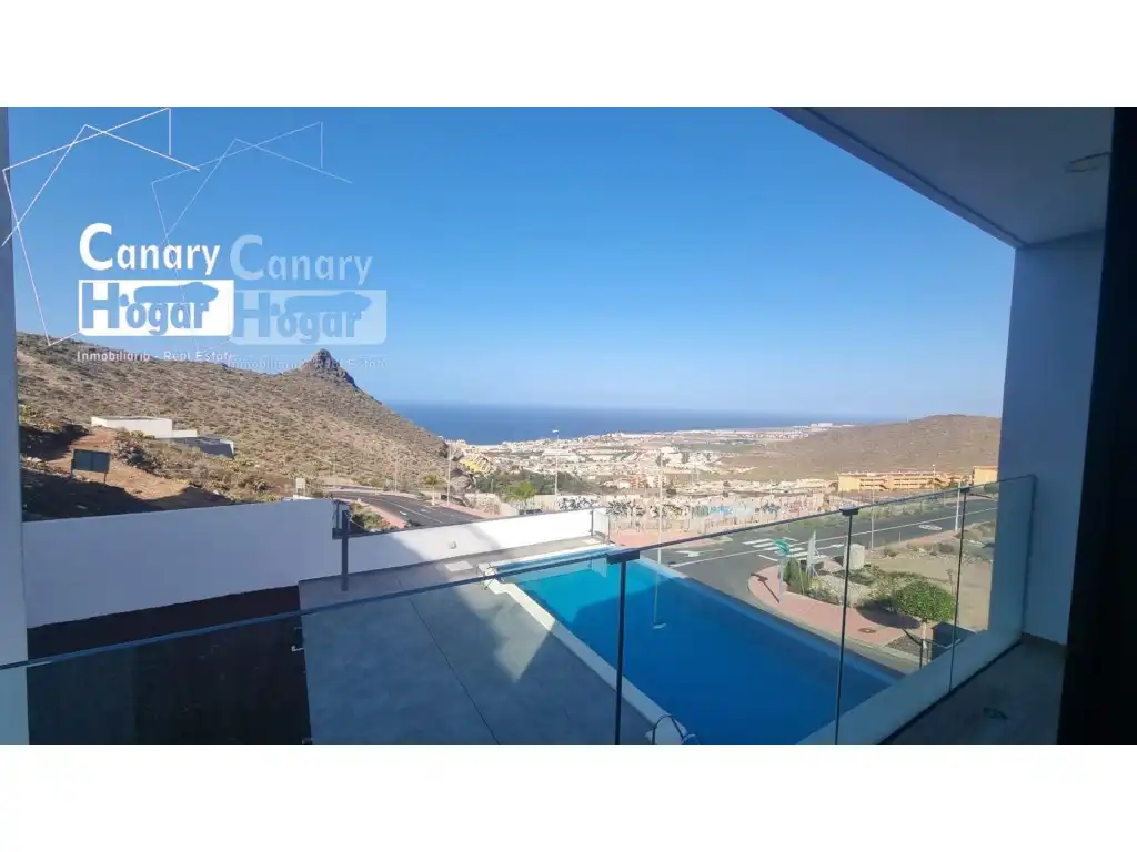 Casa con piscina en venta en Costa Adeje, imagen 2